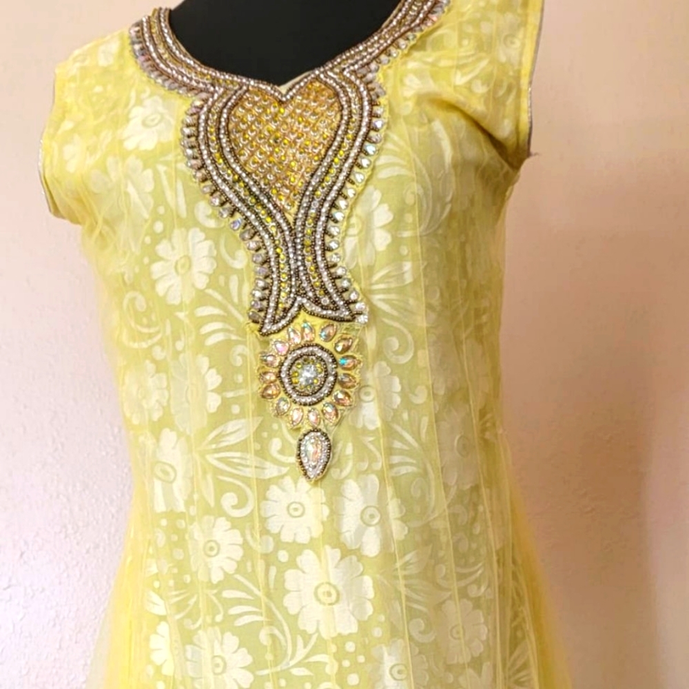 Party wear